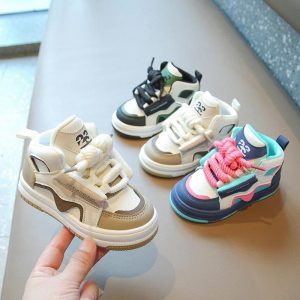Kids sneakers