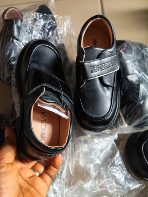 Shoe