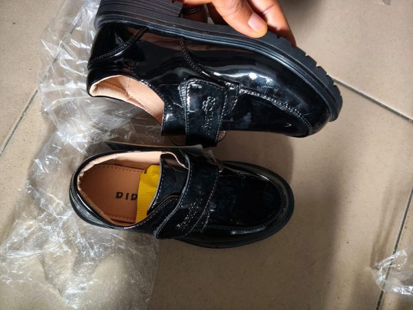 Shoe