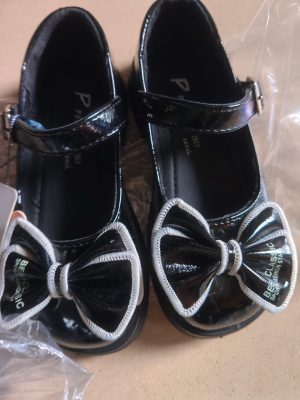 Shoe
