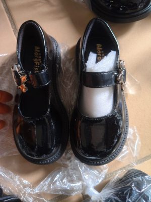 Shoe