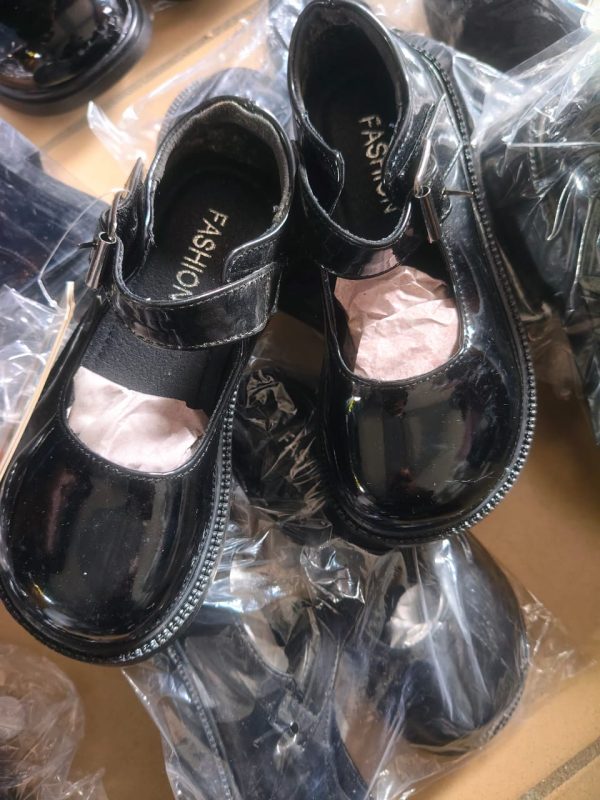 Shoe