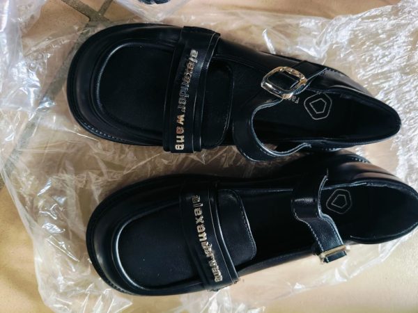 Shoe