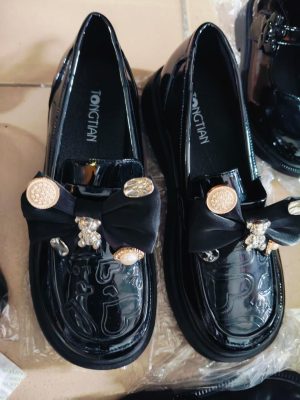 Shoe